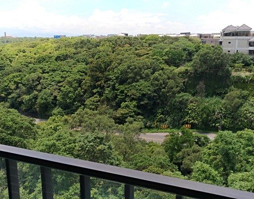 電梯大樓室內機車車位戶戶有陽台 - Image 3