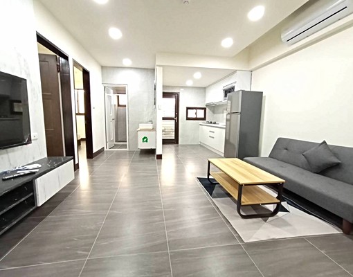 近遠百喜來登美兩房~傢俱家電齊全,衛浴開窗!台電計費近超市! - Image 6