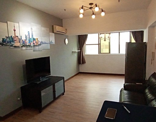 中正捷運站電梯兩房(老K套房) - Image 1