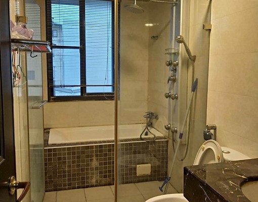 高醫商圈,吉林夜市大套房 - Image 1