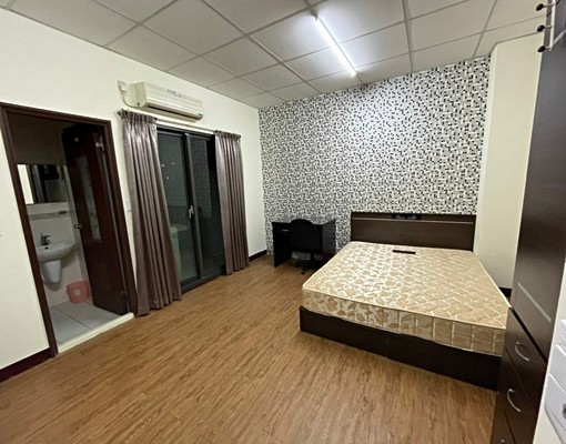 優質套房近成大/火車站,個人洗衣機,陽台 - Image 1