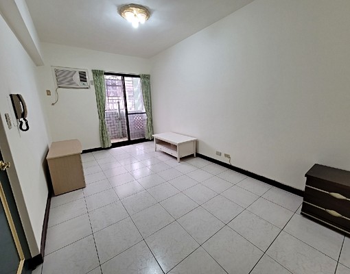 電梯3房2衛,前後陽台,屋況新,近捷運,台水台電,可另租車位 - Image 1