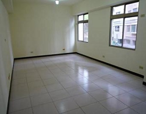 電梯大廈寧靜3樓獨立大套房 - Image 2