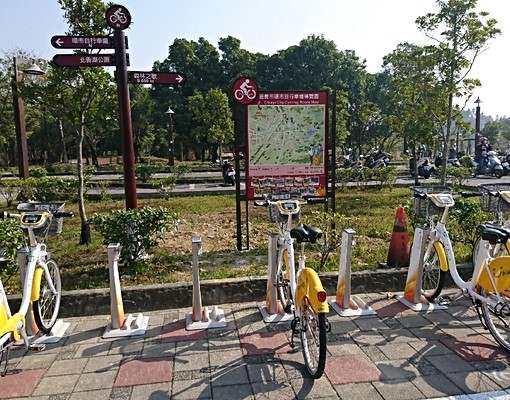 優質大套房市中心秀泰影城對外窗 - Image 4