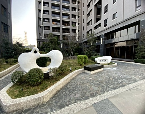 高鐵特區~視野3房附平車~飯店式管理~可租補~ - Image 14