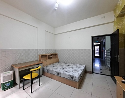 W近園區｜獨立陽台電梯美套房｜可租補 - Image 3