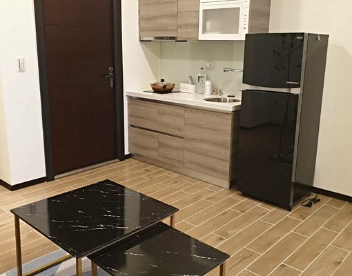 全新裝潢，高樓層，景觀佳，噪音低含管理費（仲介勿擾） - Image 7