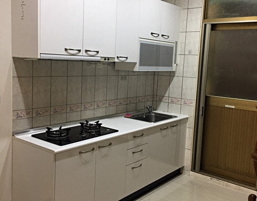 近交流道~工業區~員工宿舍透天四房出租B1-3樓 - Image 2