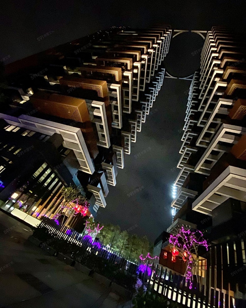 新店地標外觀現代氣派