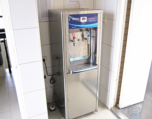 電梯套房/機車位/垃圾處理/代收包裹 - Image 7