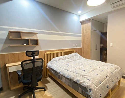 高鐵特區1+1房家俱電全社區管理 - Image 2