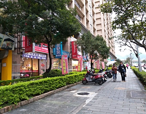 新市鎮麥當勞旁@鑽石雙星@百萬裝潢大3房+平車 - Image 3