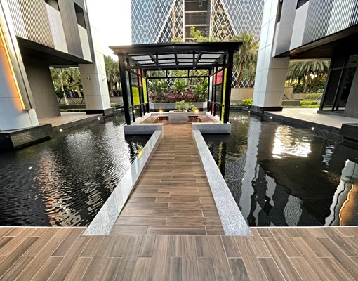 免仲介費~亞灣區~海景~大四房+雙平面車位 - Image 6