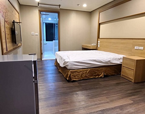雙電梯社區、全時熱水供應、磁卡門禁冷暖空調、可租補 - Image 2