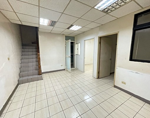 安康路新加坡面寬樓中樓大一樓 - Image 11