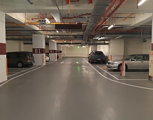 地下室平面式汽車位租金3000元 - Image 3