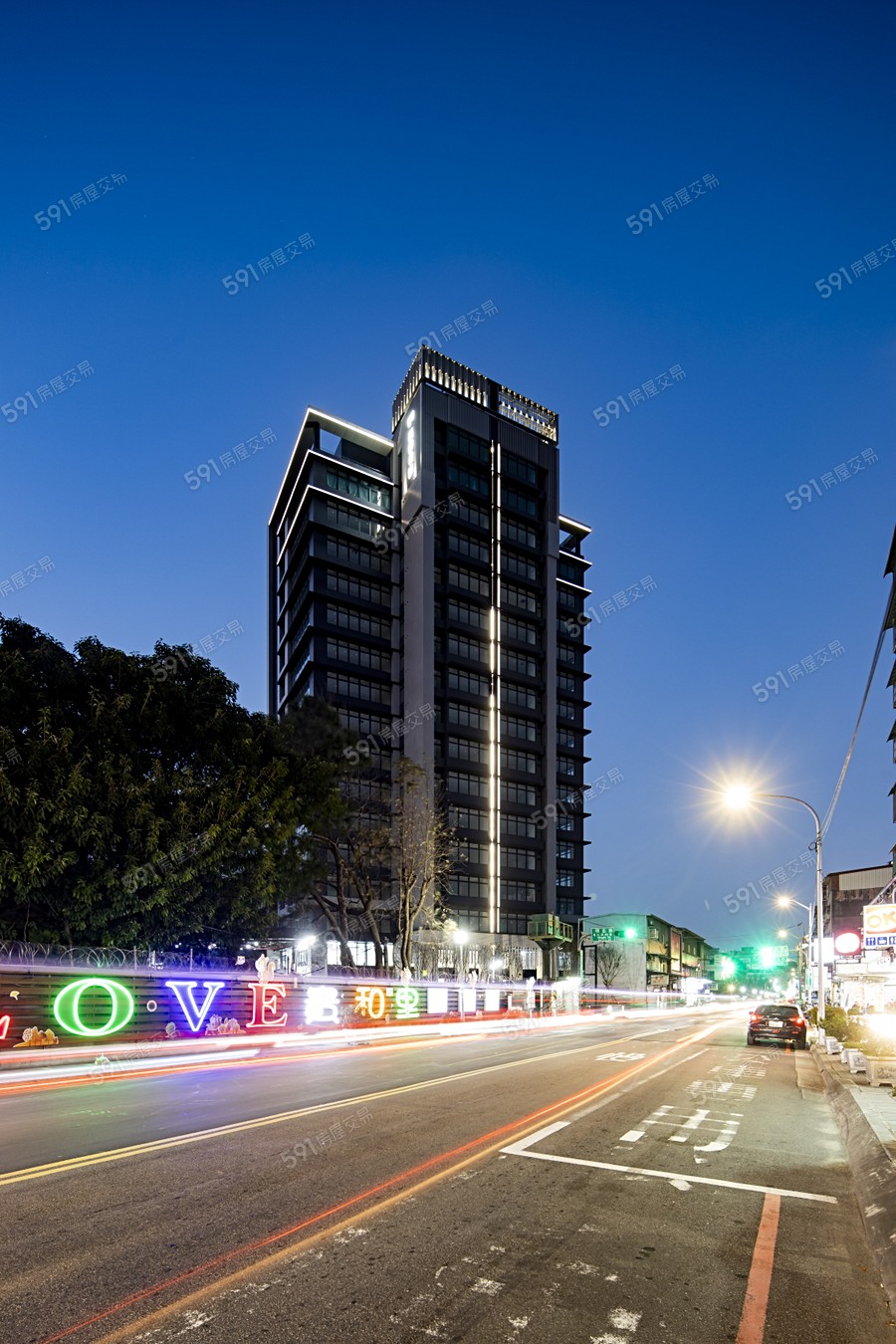 長群君臨實景圖