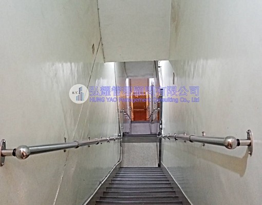 雙連捷運站出口，附家具家電精緻套房 - Image 12