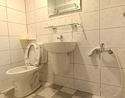 可貓一中商圈全新歐風兩房 - Image 7