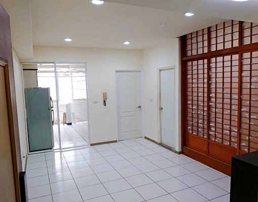 近中山醫國美館採光好可寵可開伙•附車位•近捷運公車火車站 - Image 2