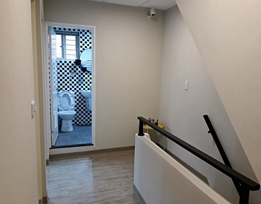 近中研院透天獨棟新裝潢單純優雅房 - Image 4