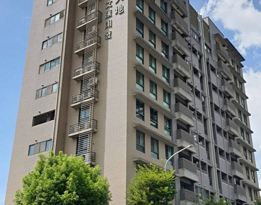 洲子洋旁,台北新天地社區方正三房車出租 - Image 6