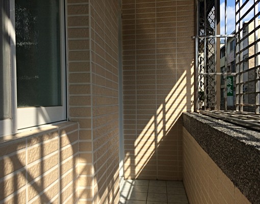 建工商圈精緻陽台套房 - Image 3