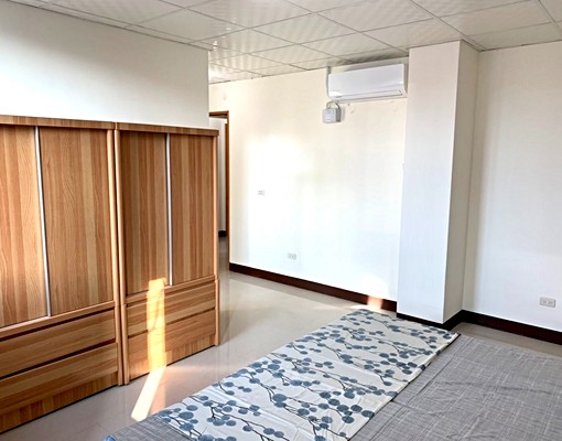 崙背市中心全新電梯大樓出租 - Image 3