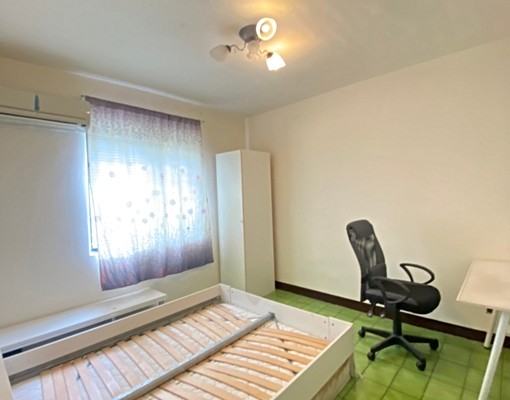 大業商圈♠稀有四房透天♠門口可停車♠機能好 - Image 12