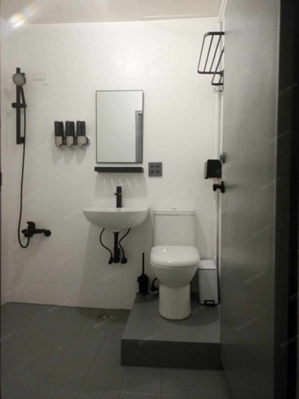 全新設備主衛浴