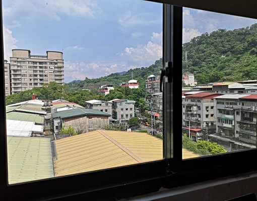 近七張家樂福山景二房一廳住宅 - Image 9