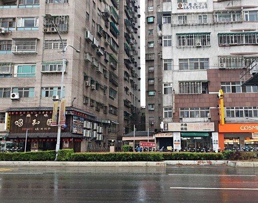 親民價格🦕中央路三段~附陽臺🦕東南朝向 - Image 7