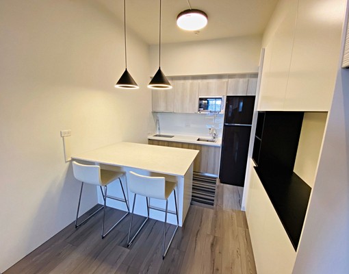 中興大學🍭全新傢俱電全💛百萬裝潢2房車❤️台水電雙租補 - Image 2