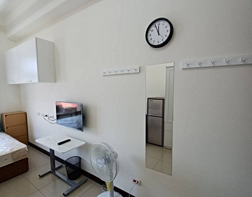 (預約看屋請來電)府中捷運九成新獨立套房 - Image 6