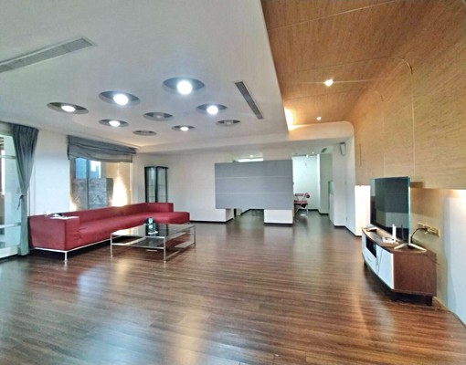 超大三+1房🔥可寵🔥兩間打通🔥傢俱電全配🔥平移車位 - Image 1