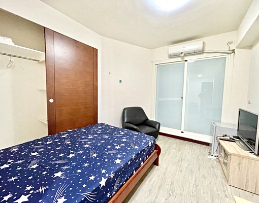 潭子火車站套房 - Image 1