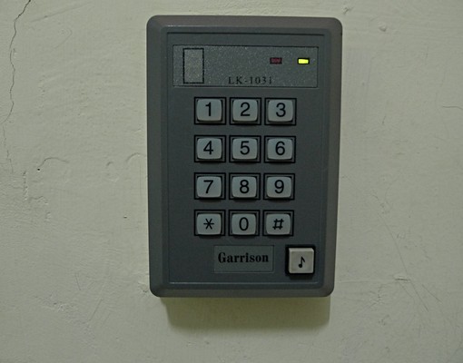 自強南路~精品房源~傢俱齊全~6.0坪 - Image 11