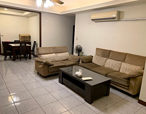 調查局大3房+平車,社區管理員,拎包住,區公所5分,仲勿擾! - Image 1