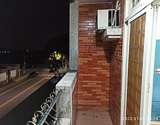 可租補報帳公園旁大陽台獨洗套房6850元 - Image 3