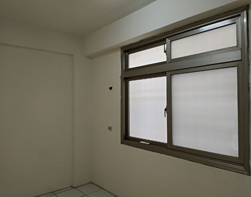 整棟4樓,近中科,前院停車位,喜歡可談,免仲介 - Image 9