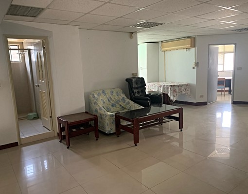 近高醫、火車站,電梯大樓,大三房廚房客廳 - 591租屋網 - Image 9