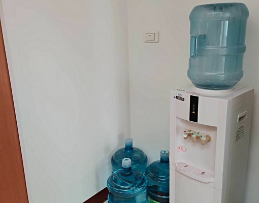 農十六公園4樓優質雅房.免服務費 - Image 1