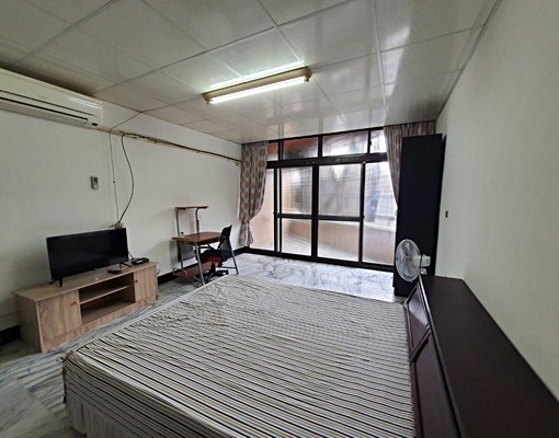 近桃園火車站大套房7500元起 - Image 1