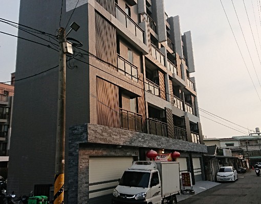 勤益,803旁有陽台車庫獨洗獨曬獨立套房 - 591租屋網 - Image 1