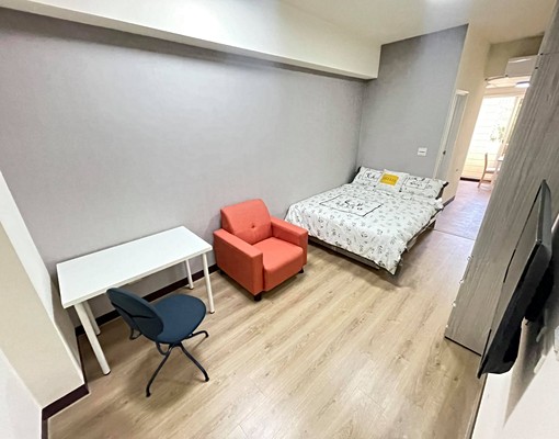 租屋補助。陽台。獨立洗衣機。室內機車位 - Image 2