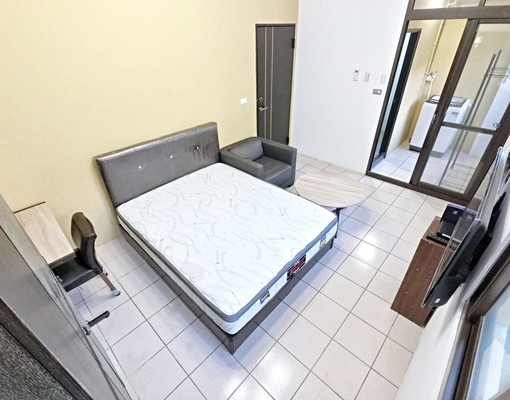 逢甲水湳中國醫🔥全新裝潢可租補大空間陽台獨洗 - Image 1