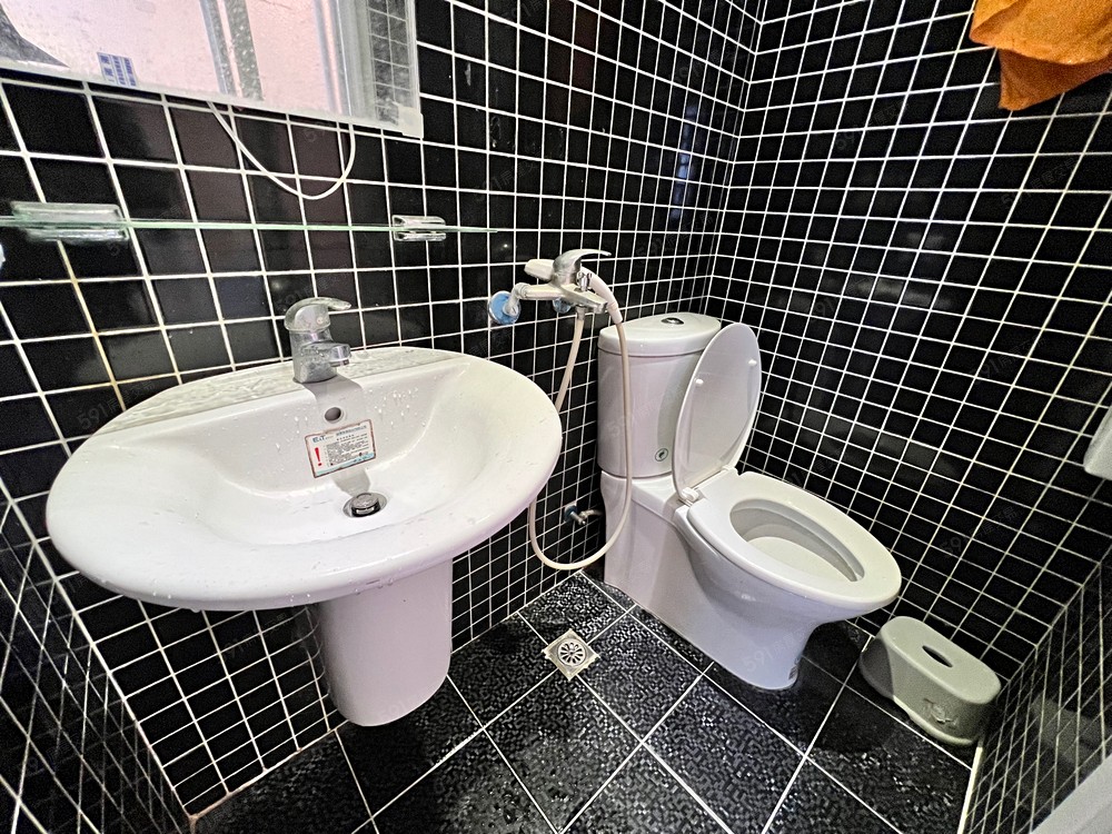 小劉租屋~0930368788