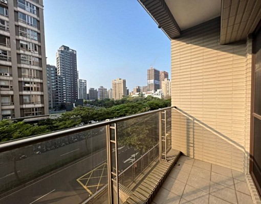 三井長滎晶品採光3房2廳2陽台含管+1車 - Image 1