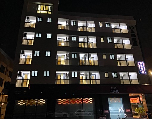 全新時尚飯店式電梯獨立套房出租 - Image 2