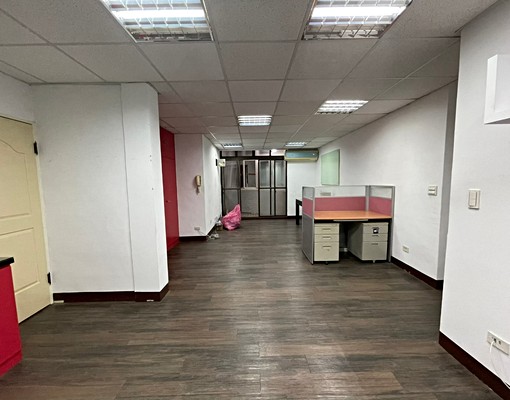 ❤️重慶國中邊間三樓❤️可做辦公室 - Image 3